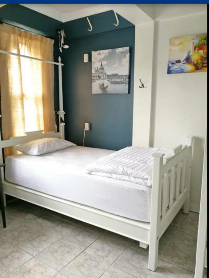 Bed In Town Hostel Chiang Mai
