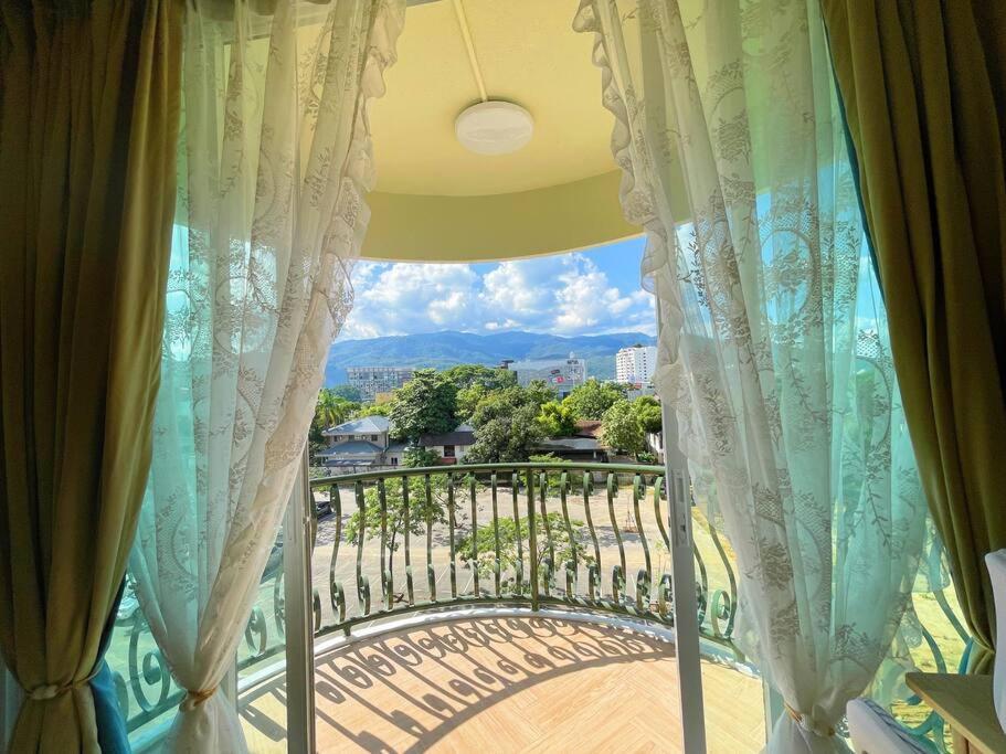 641 Mountain View 2 Minutes Walk To One Nimman Maya Apartamento