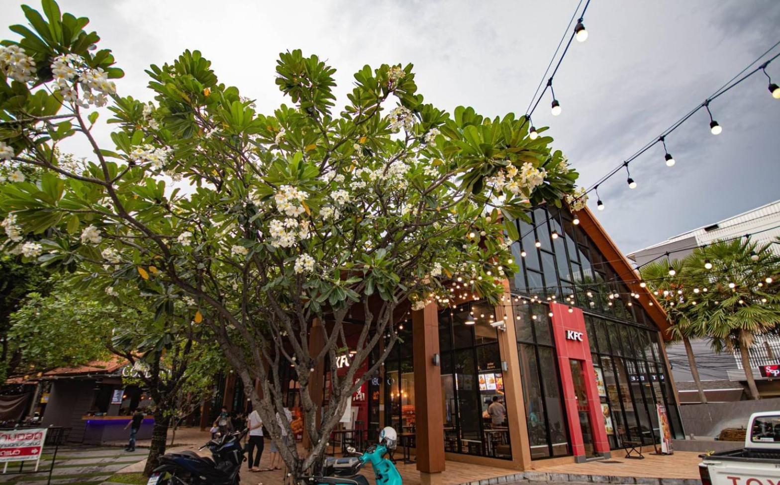 Hotel Icon Park Hotel, Chiang Mai- Sha Extra 4*