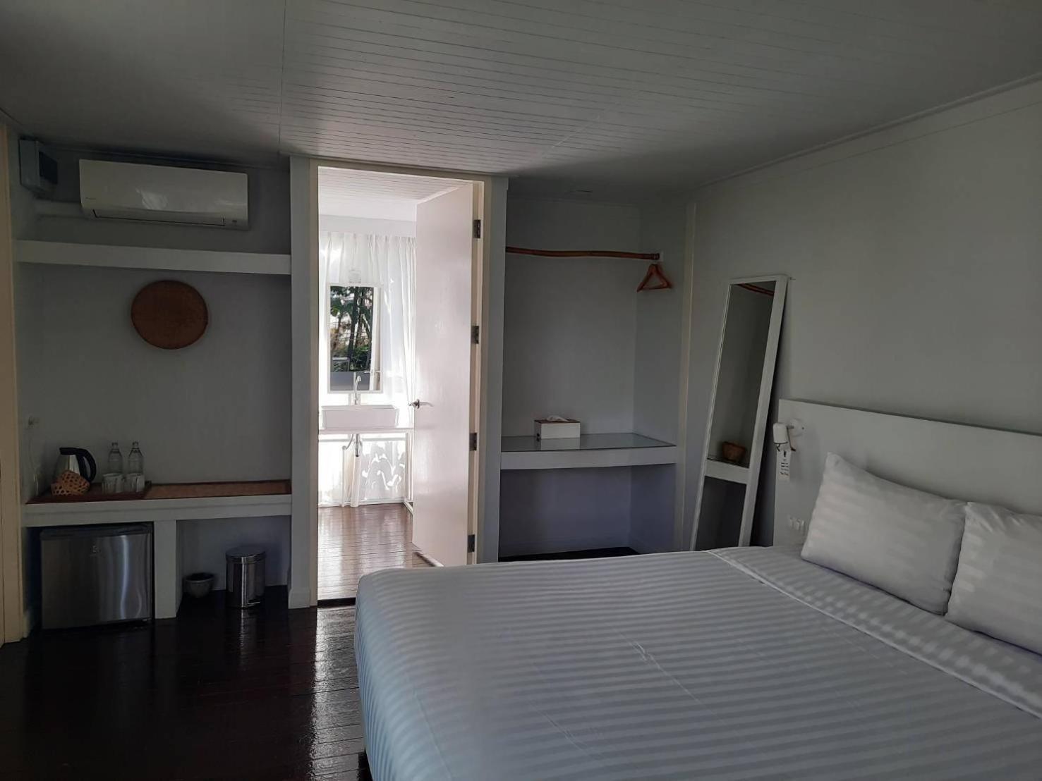 Cochet Hotel