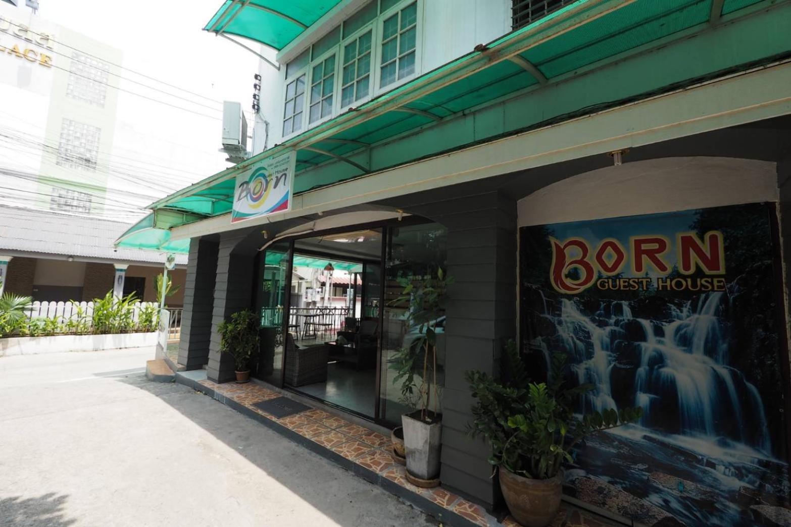 Born Hotel 2*