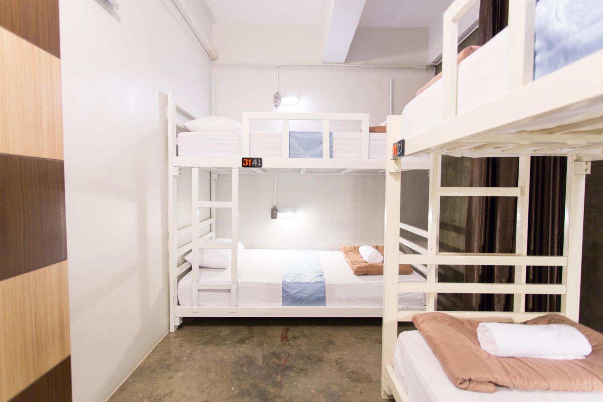 Hostel Zz *