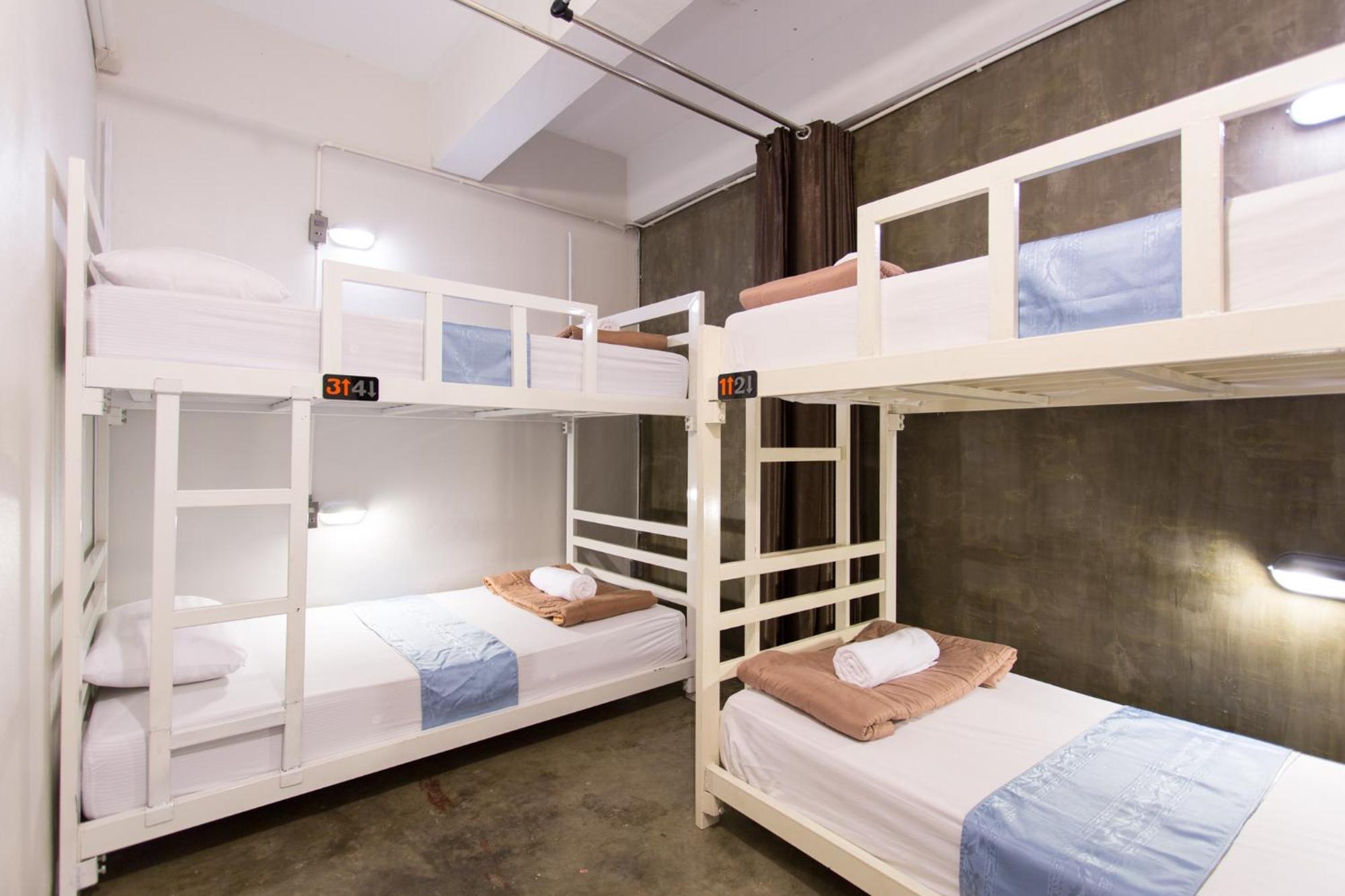 Zz Hostel
