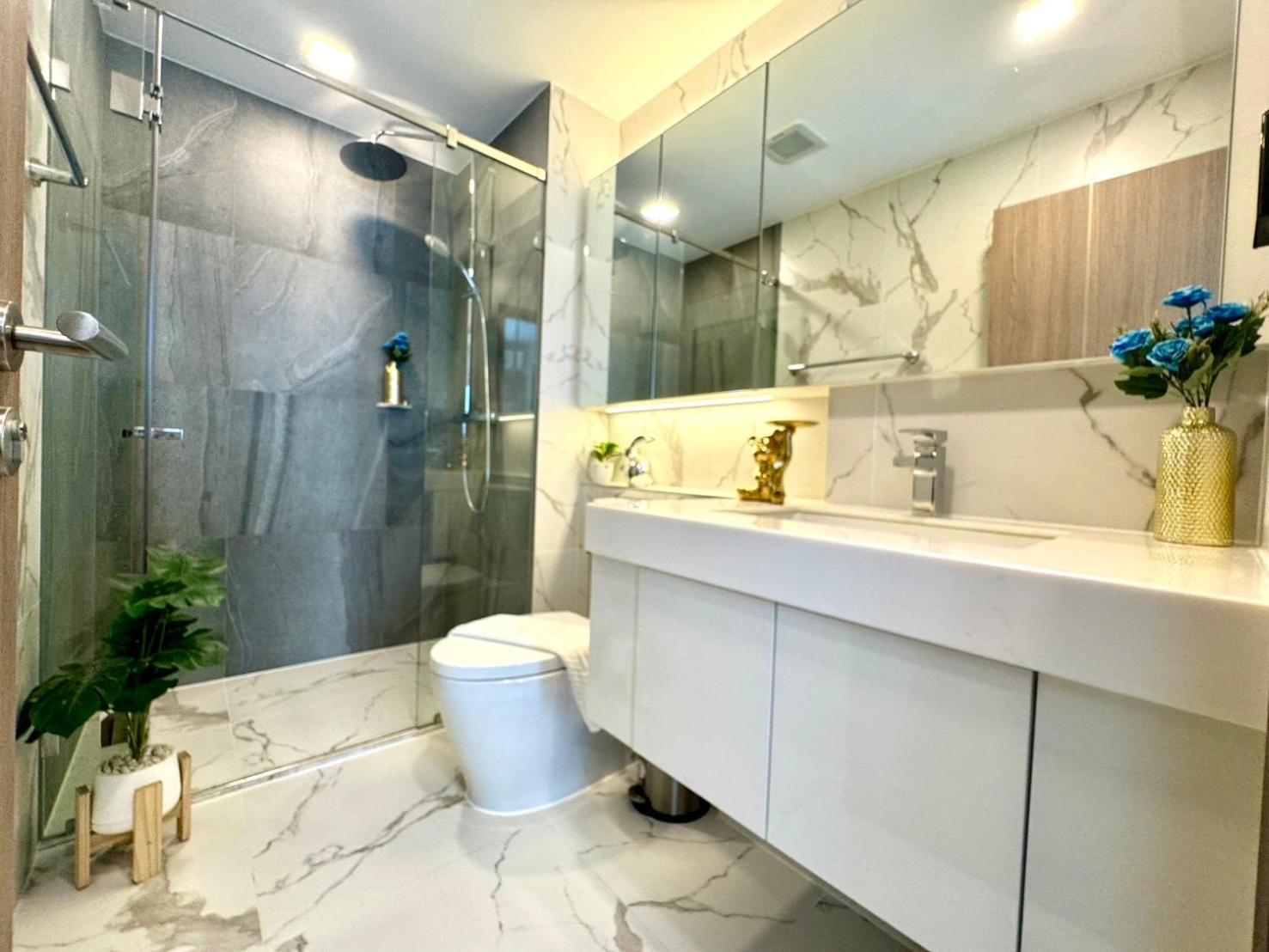 Apartment Astra Sky River 715