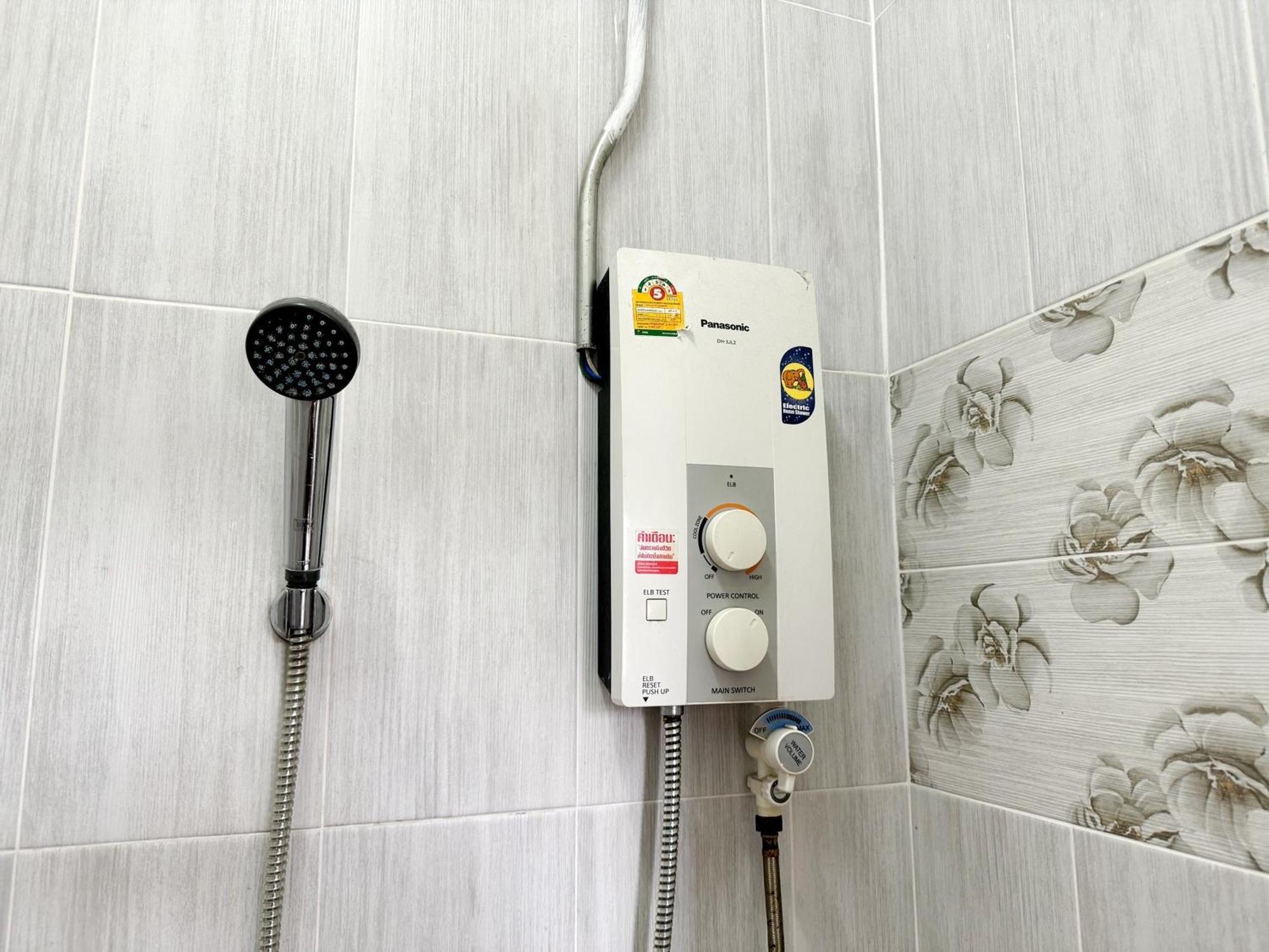 Ashi Poshtel Hostel