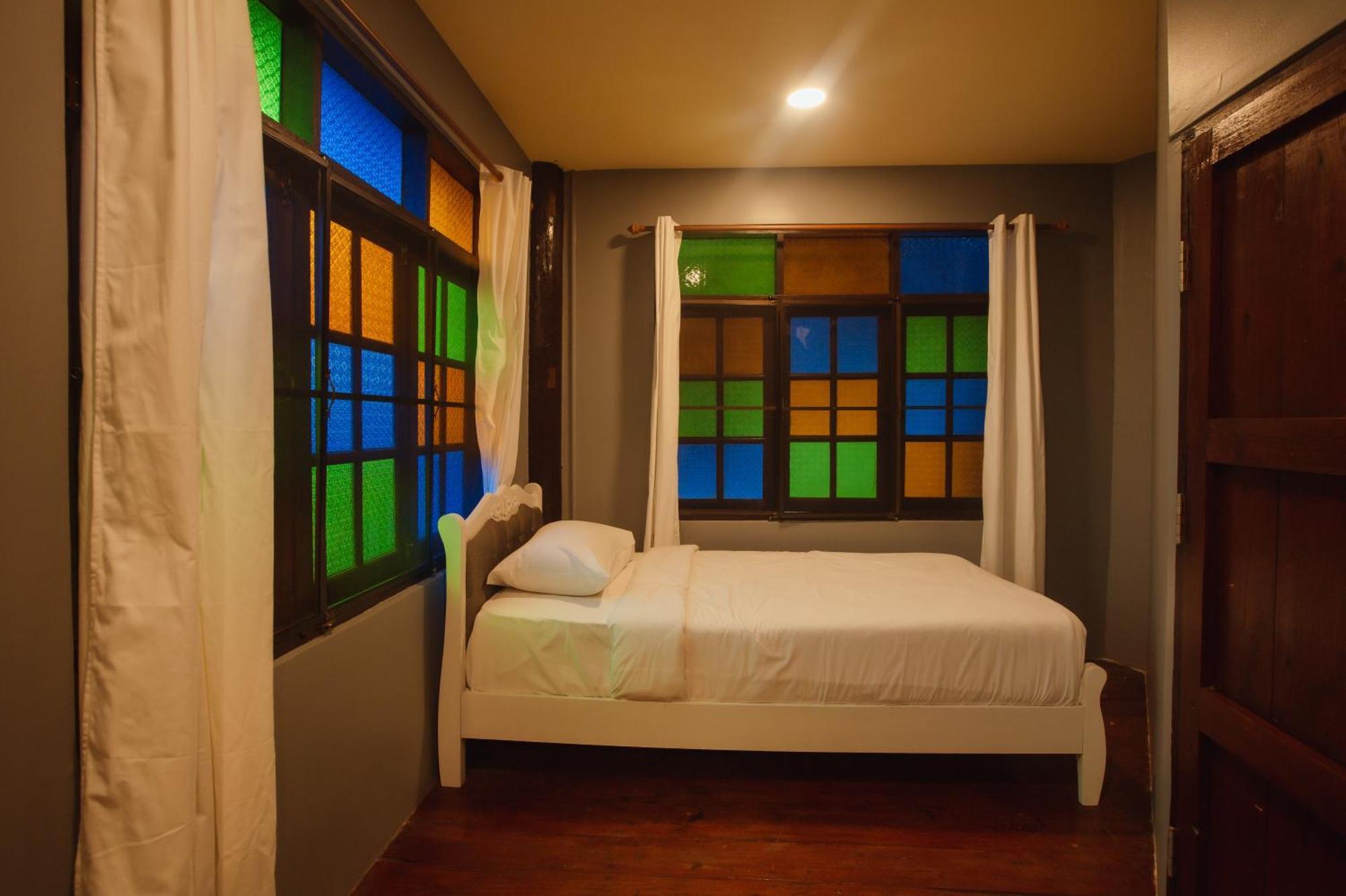 Agga Cnx Albergue *