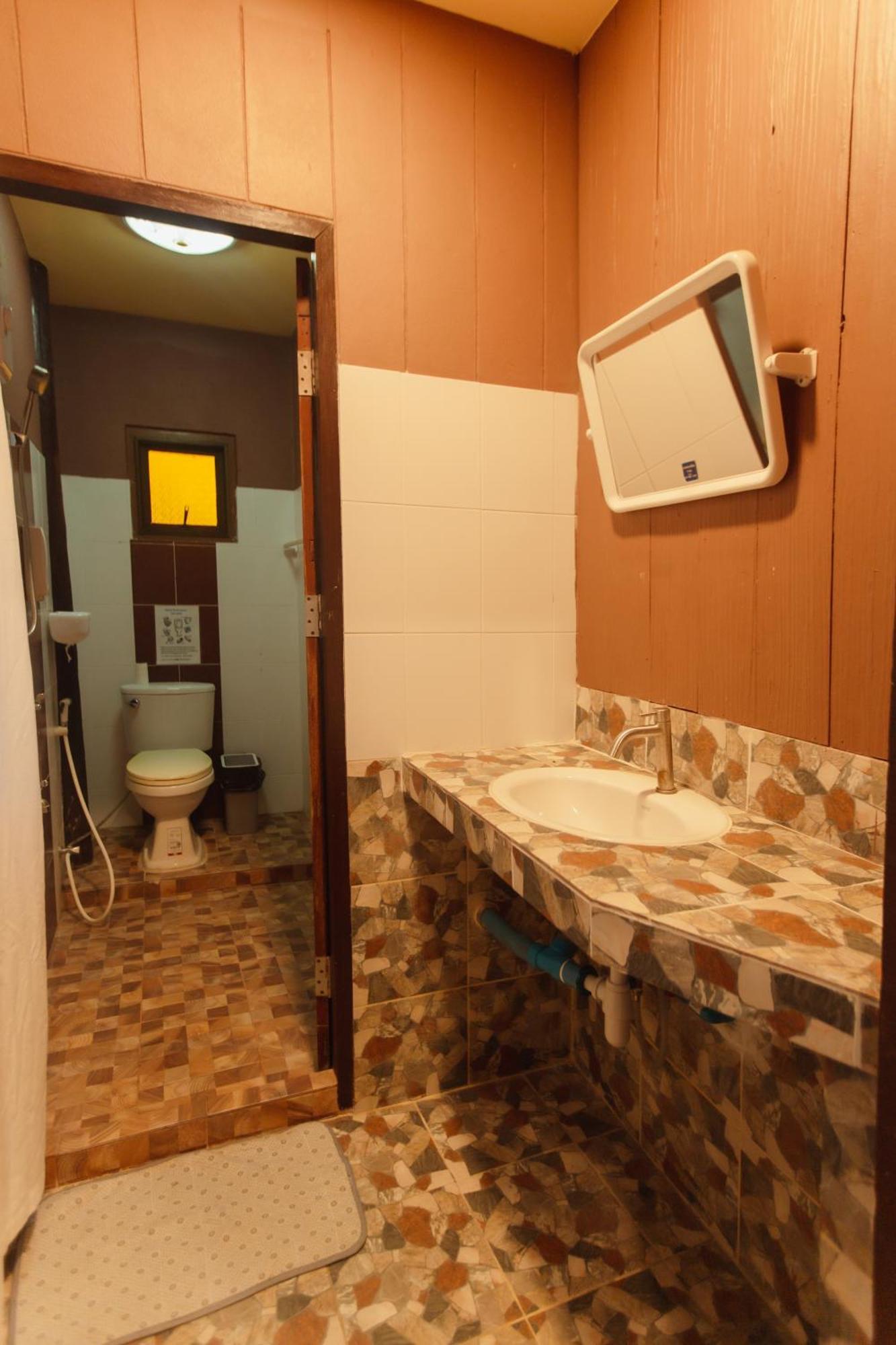 Agga Cnx Albergue *
