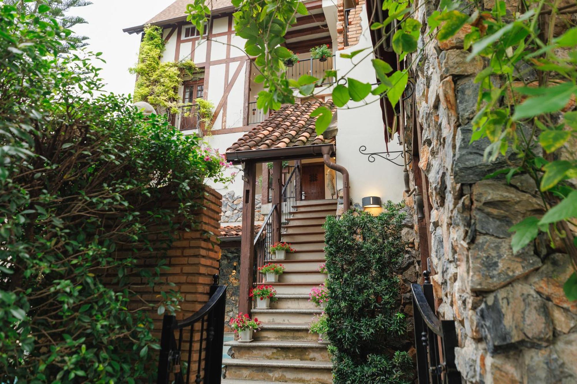 Le Charcoa Hotel Hotel 4*