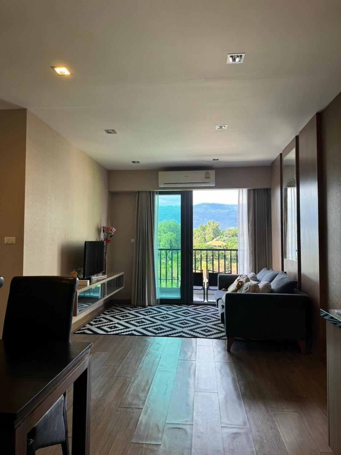 Himma Garden Condo,wood Apartment