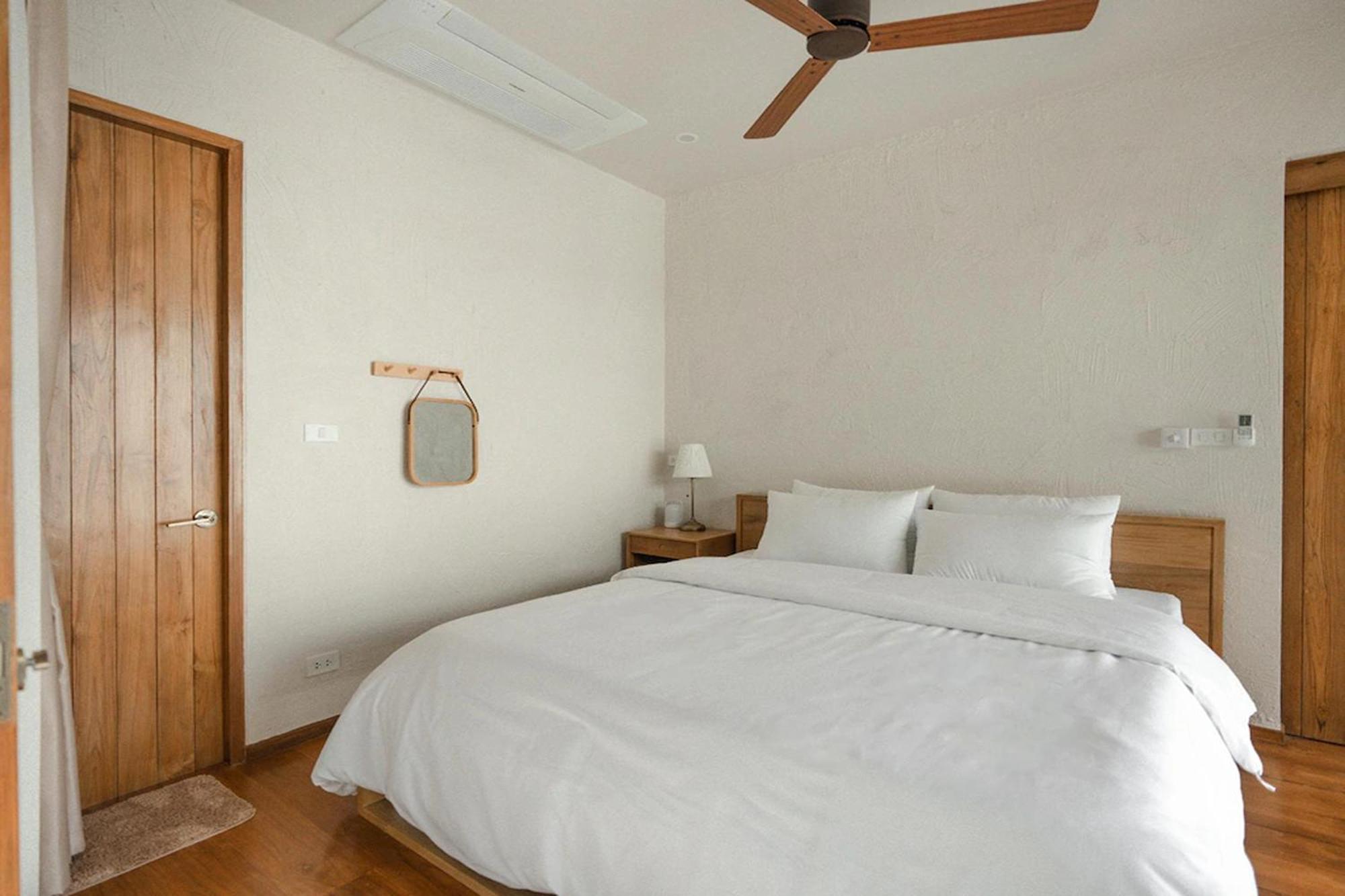 Hotel Taryn Tara Cafe And