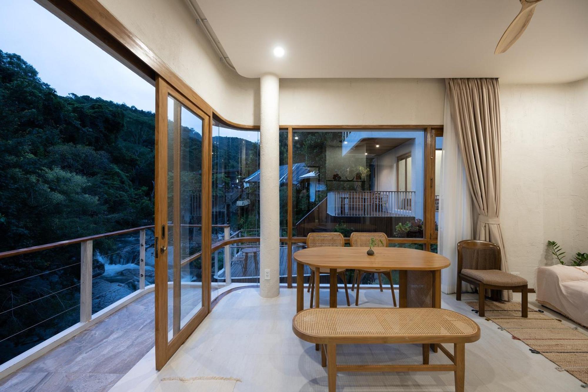 Hotel Taryn Tara Cafe And Chiang Mai