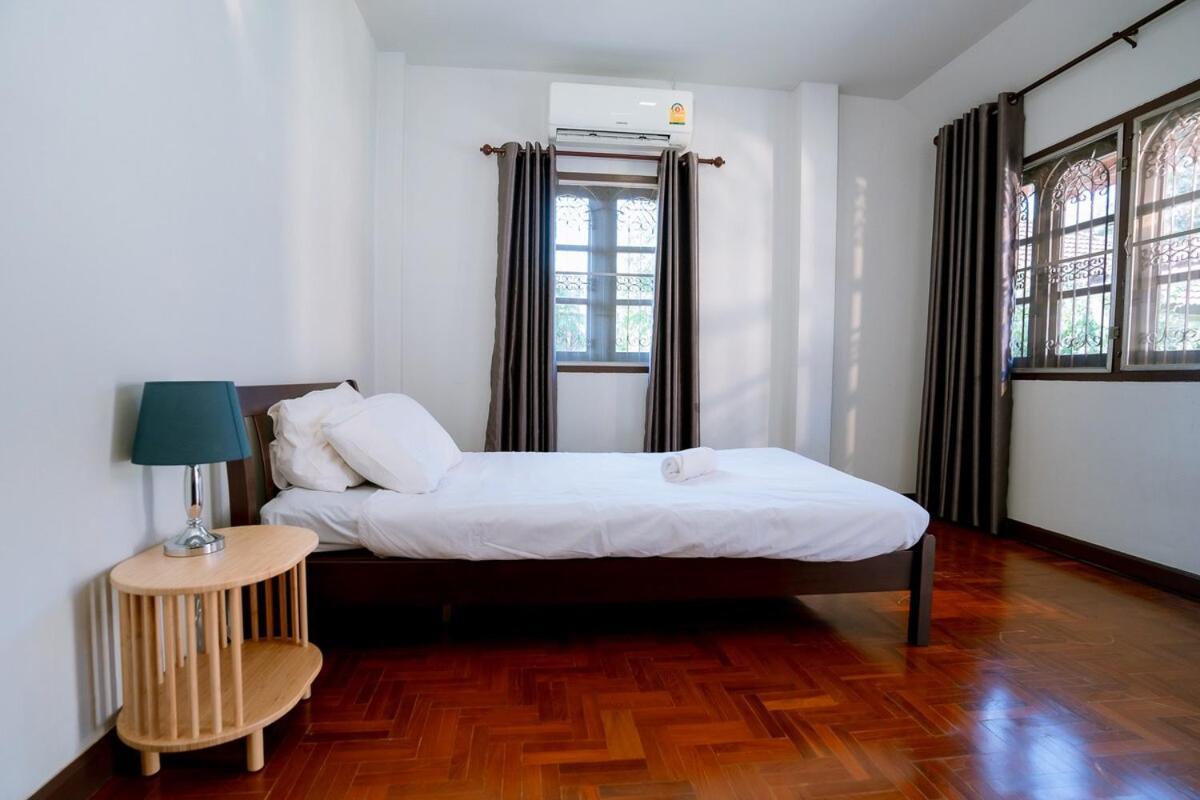 3br Cosy In Chiangmai With Public Pool Holiday home