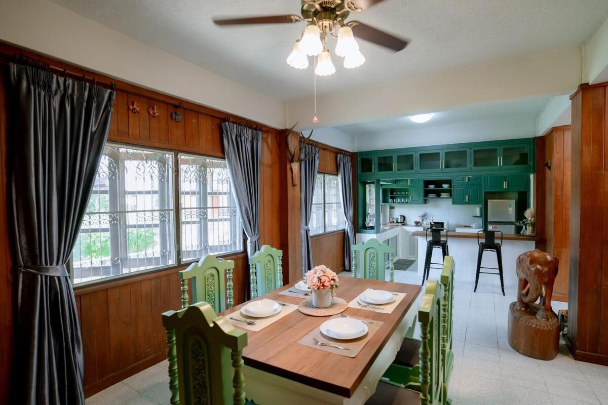 3br Cosy In Chiangmai With Public Pool Holiday home *
