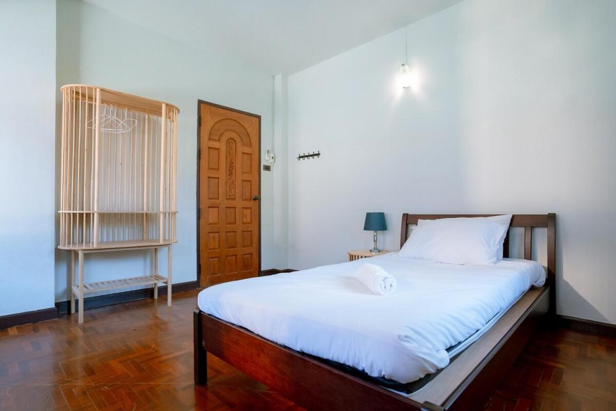 3br Cosy In Chiangmai With Public Pool Holiday home Chiang Mai