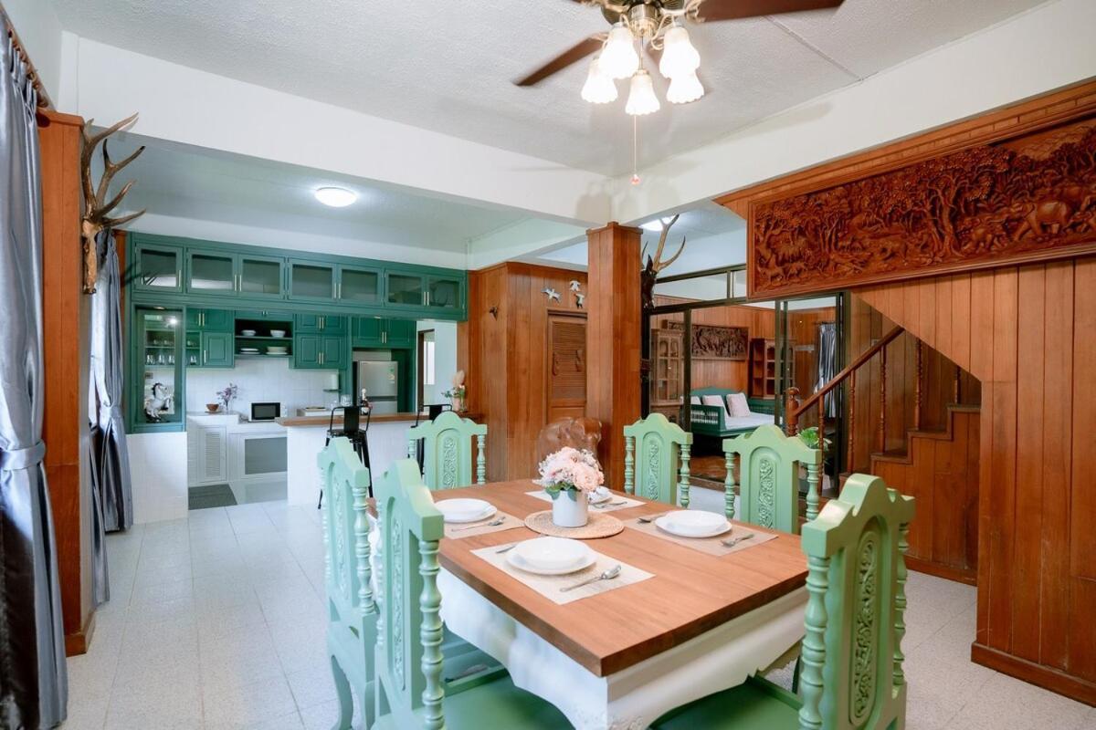 3br Cosy In Chiangmai With Public Pool Holiday home Chiang Mai