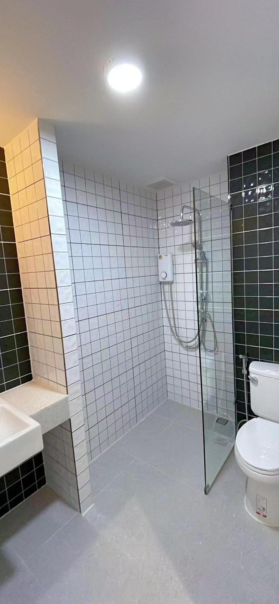 Perfect Location 150m Walk To One Nimman 100m To Maya ,city Center *