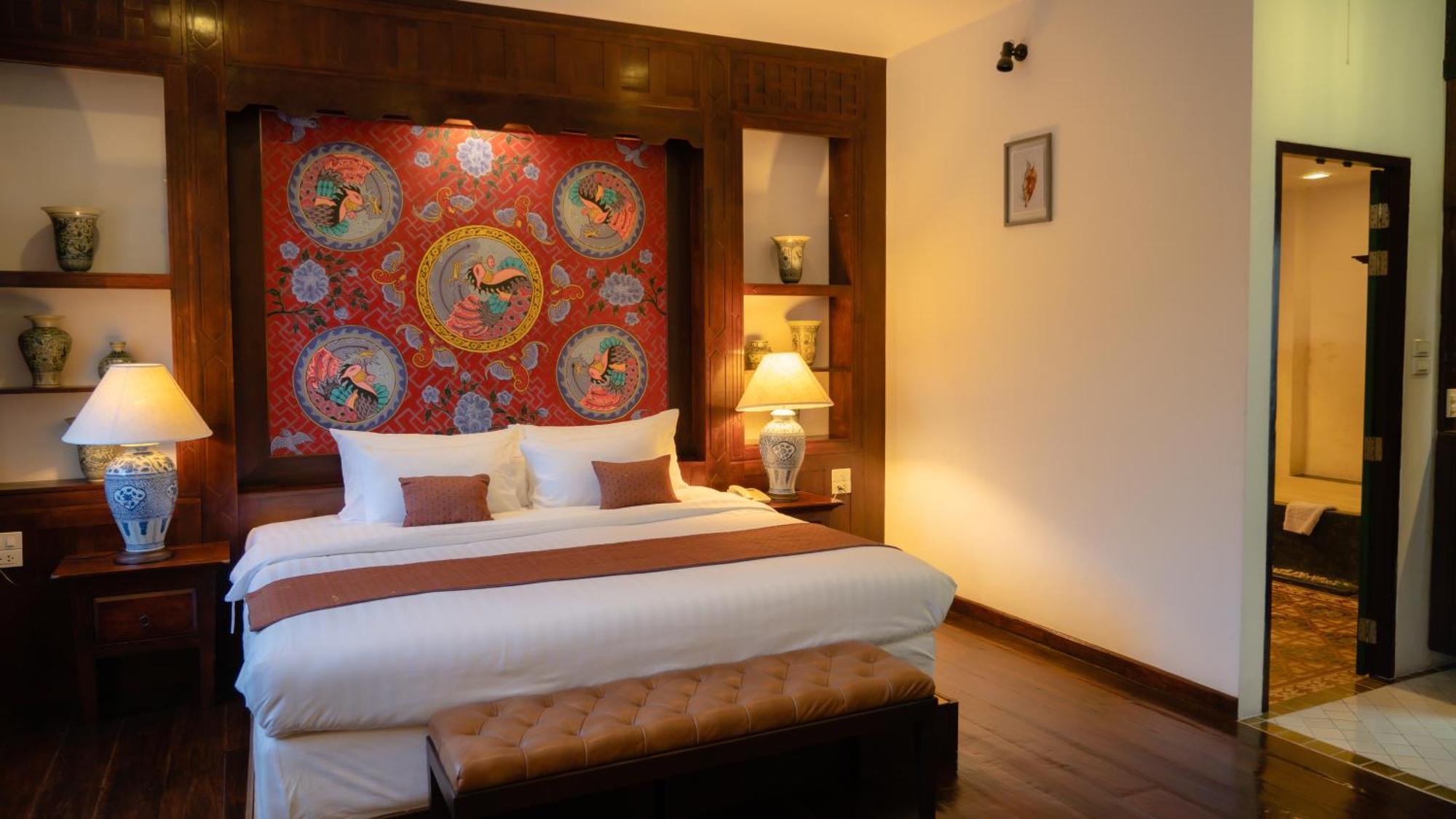 Cheva Gallery Boutique 4*