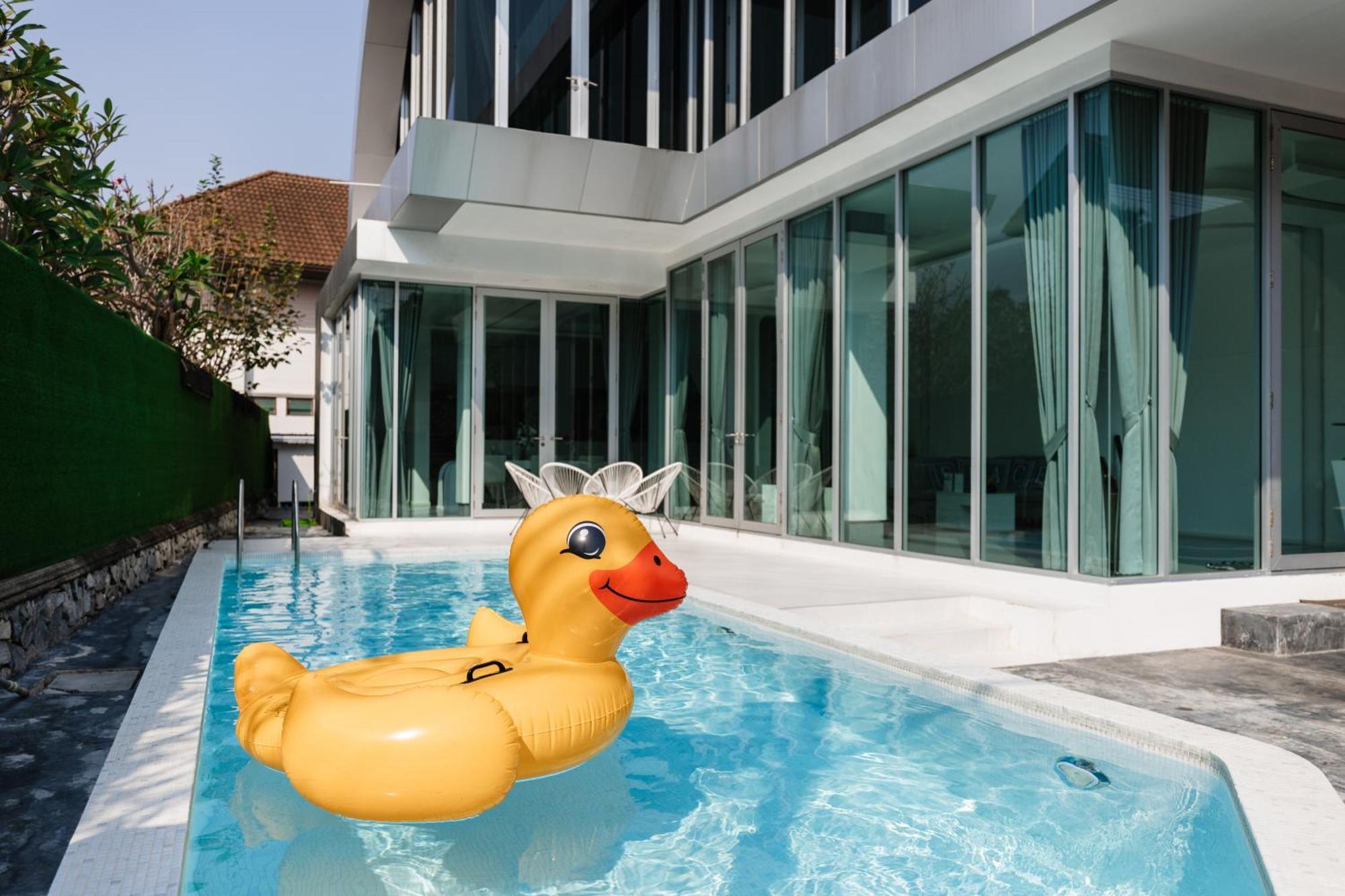 Charming Pool With Breathtaking View Vila