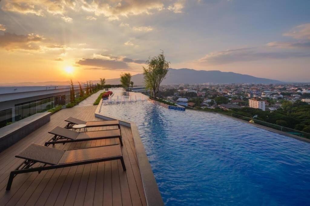 Bright Large 2b2b 73sqm -astra Sky River Rooftop Pool * Chiang Mai