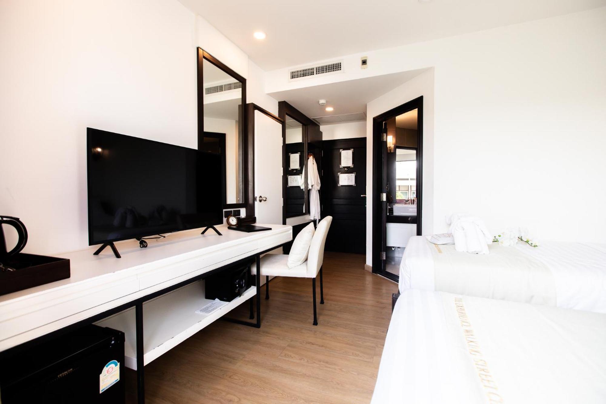 The Experience Walking Street Hotel