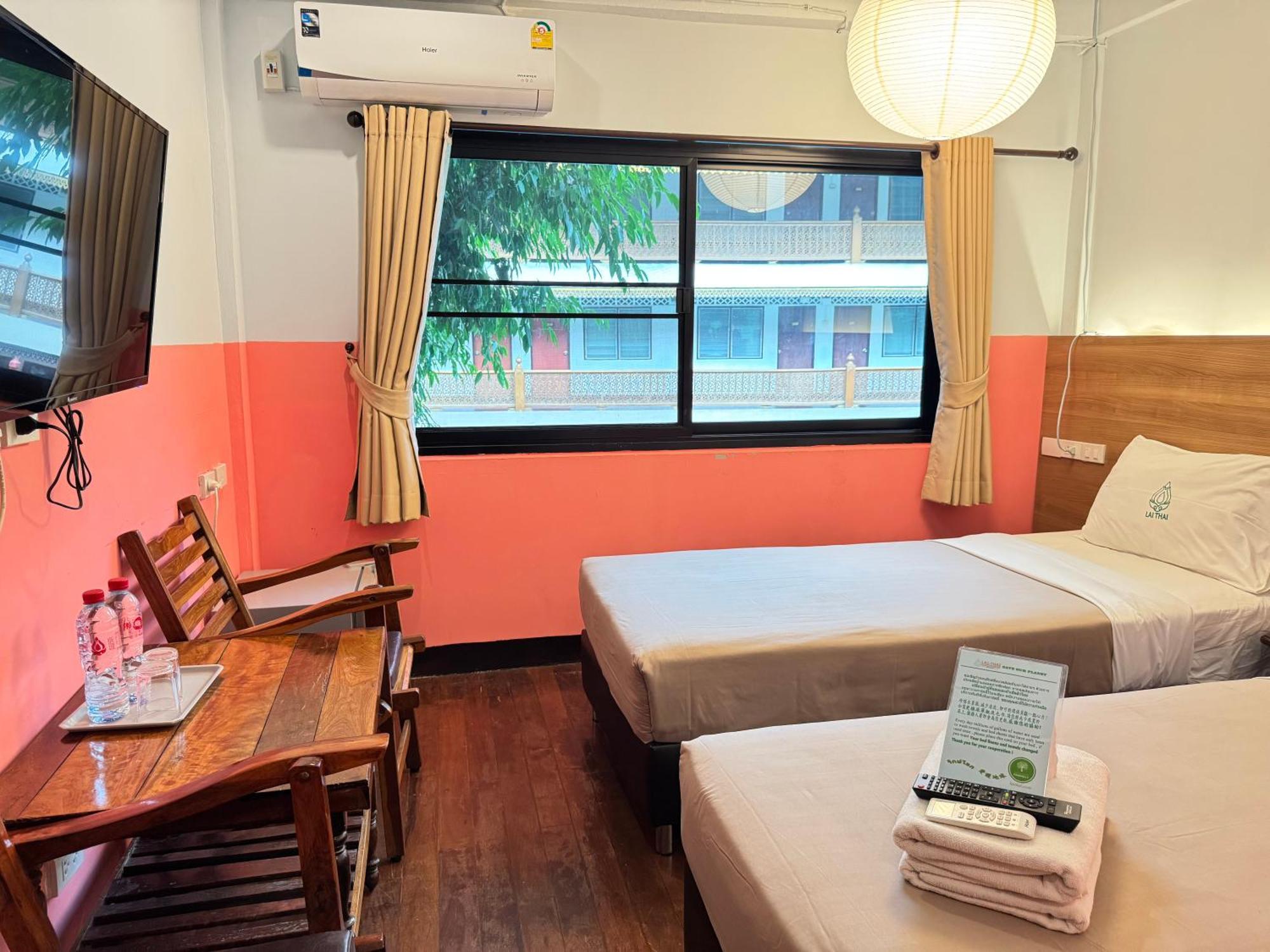Collection O Khu Mueang Near Tha Phae Gate Formerly Lai Thai Hotel 3*