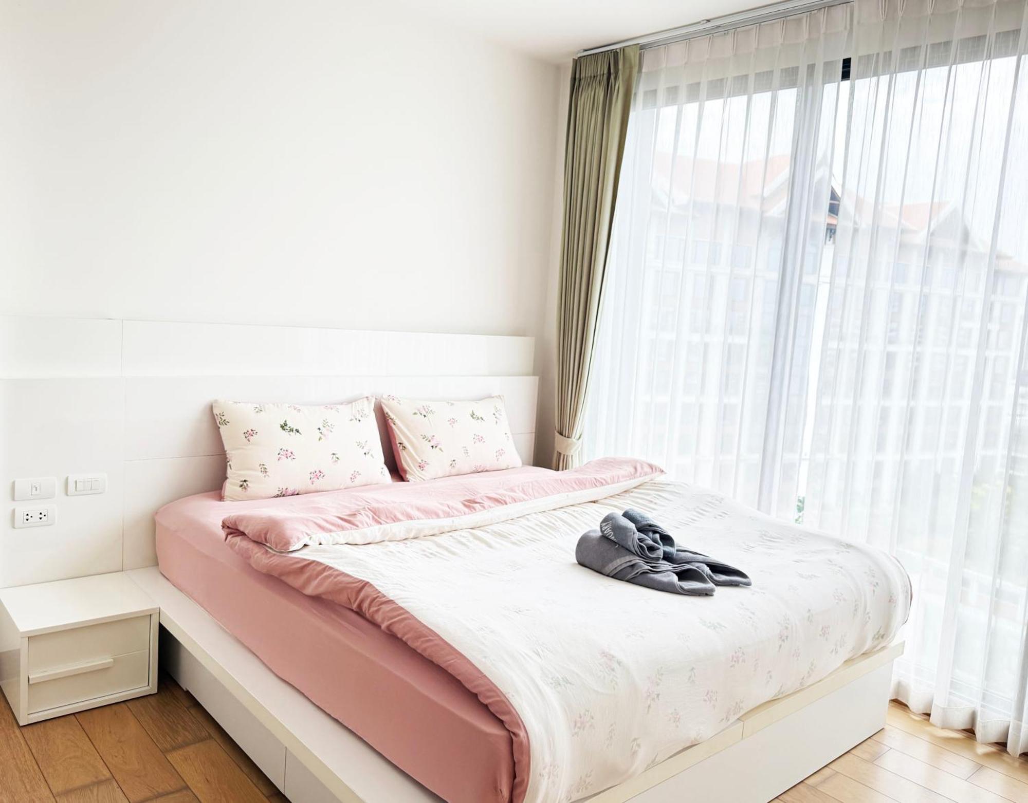 The Astra 2bedroom 65sqm,close Night Bazaar And Old Apartment *