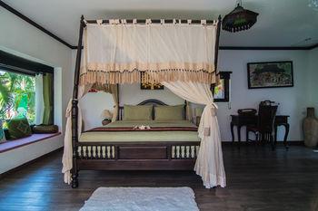 E-outfitting Boutique 4*