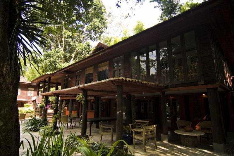 Hotel Traidhos & Chiang Mai