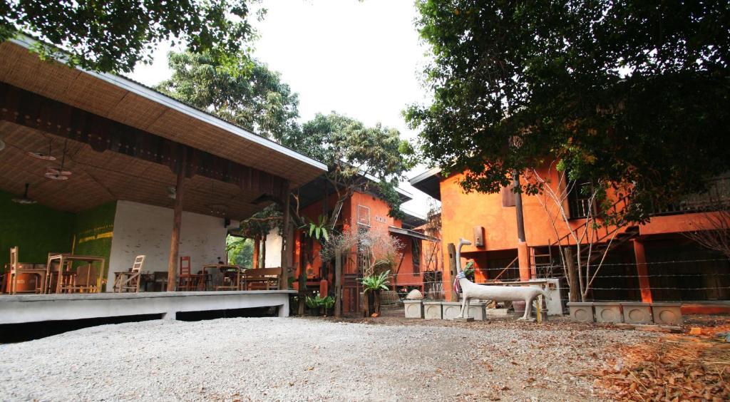 Baannoi Nornmuan Retreat Vacation & Workshop Homestay *