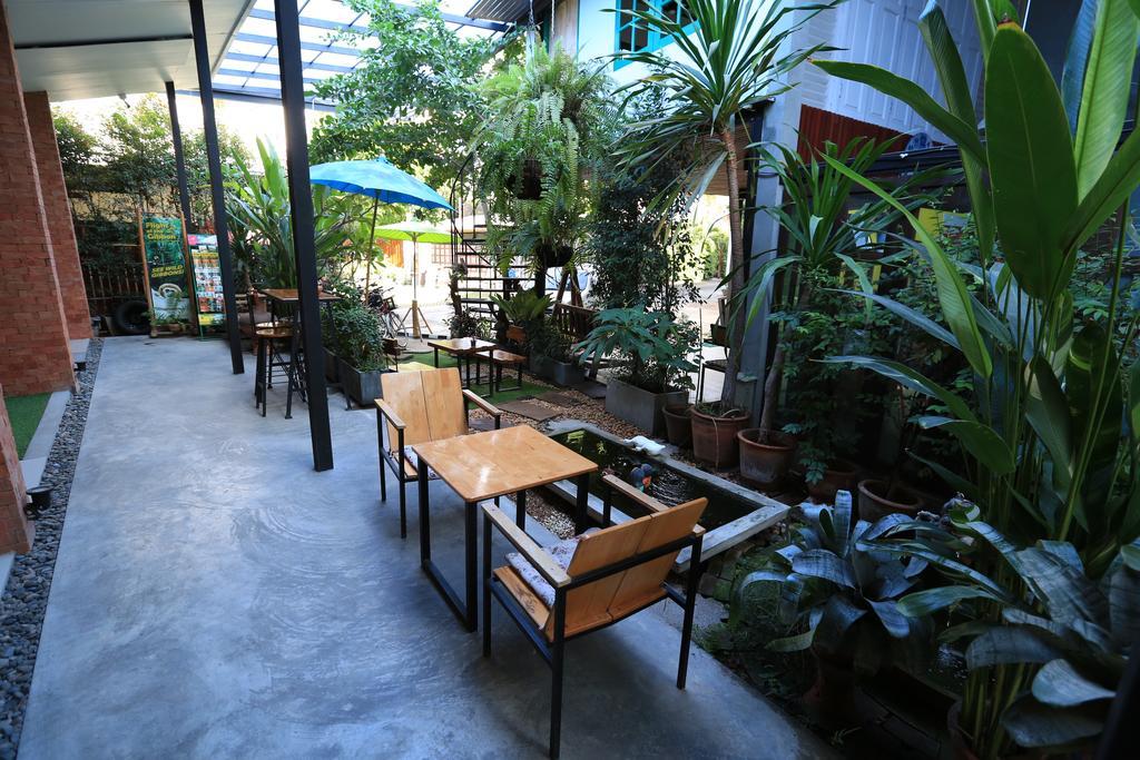 Guest house The White Elephant Chiang Mai