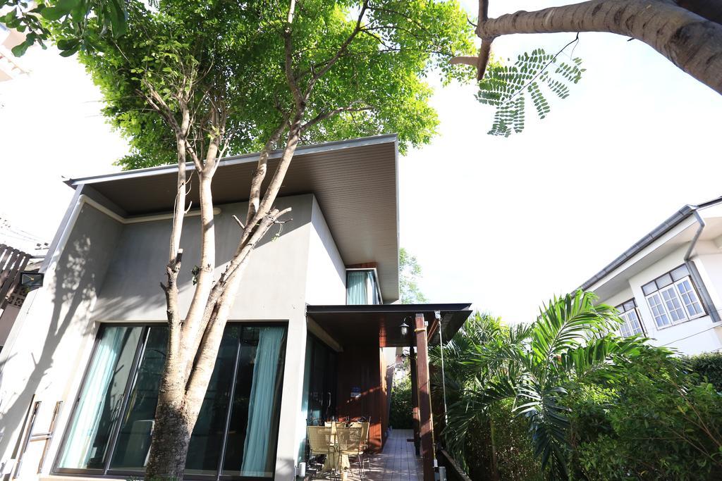 Guest house The White Elephant Chiang Mai