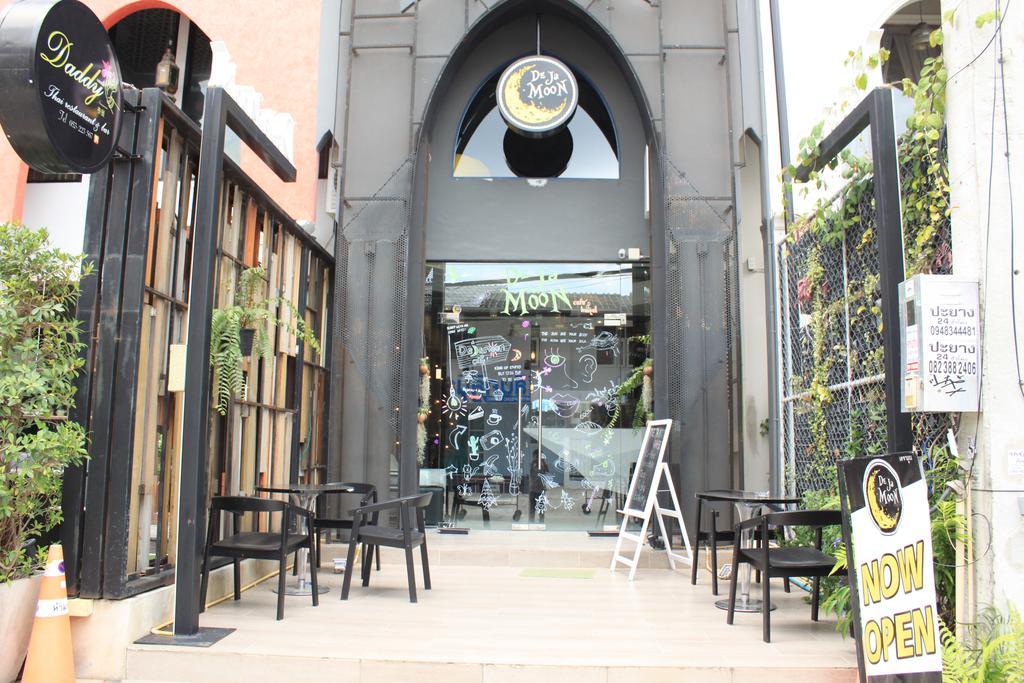 De Ja Moon * Chiang Mai