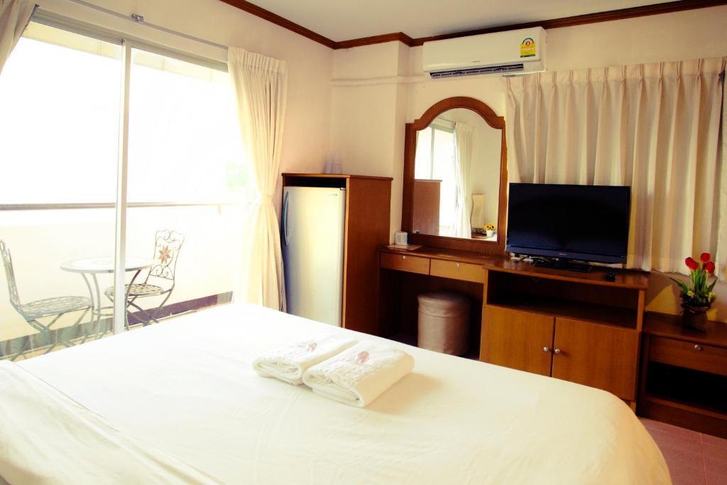 Hotel The -sha Extra