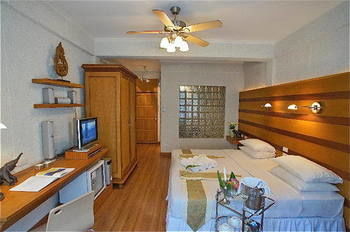 Lotus Hotel 3*
