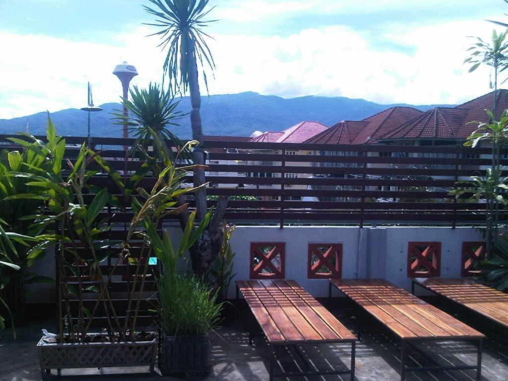 Junior House Hostel