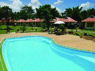 Hotel The Oriental Village & Mountain Veiw Chiang Mai