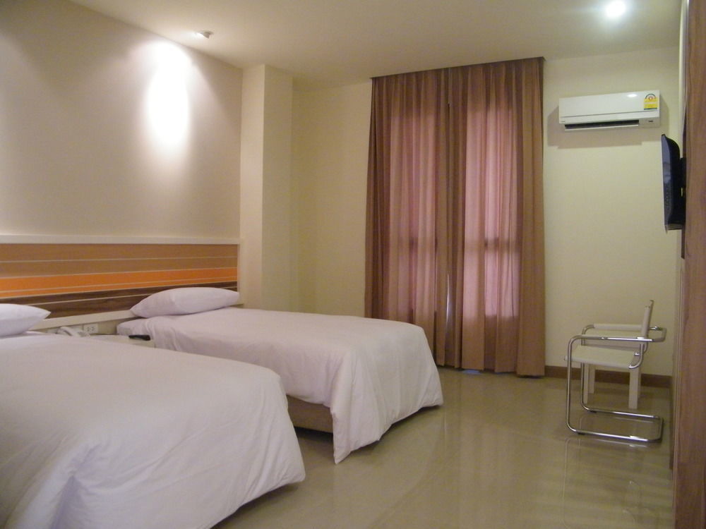 Imm Thaphae Hotel 3*
