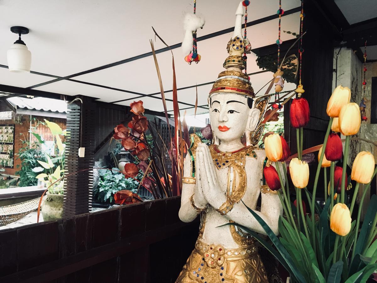 Hotel Wiang Kum Kam 3*