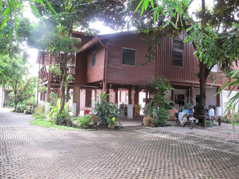 Baan Songjum Guest house *