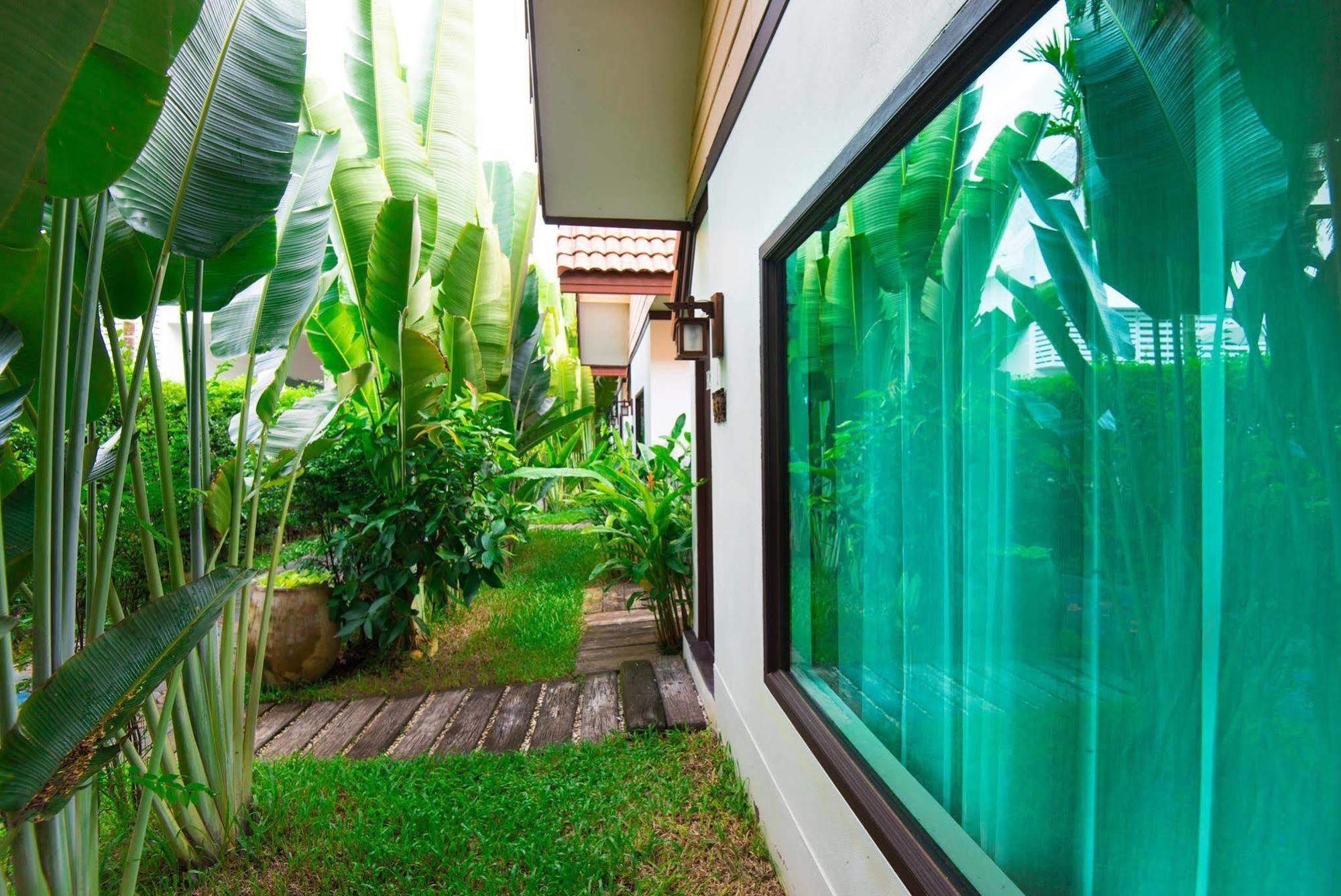 E-outfitting Boutique 4* Chiang Mai