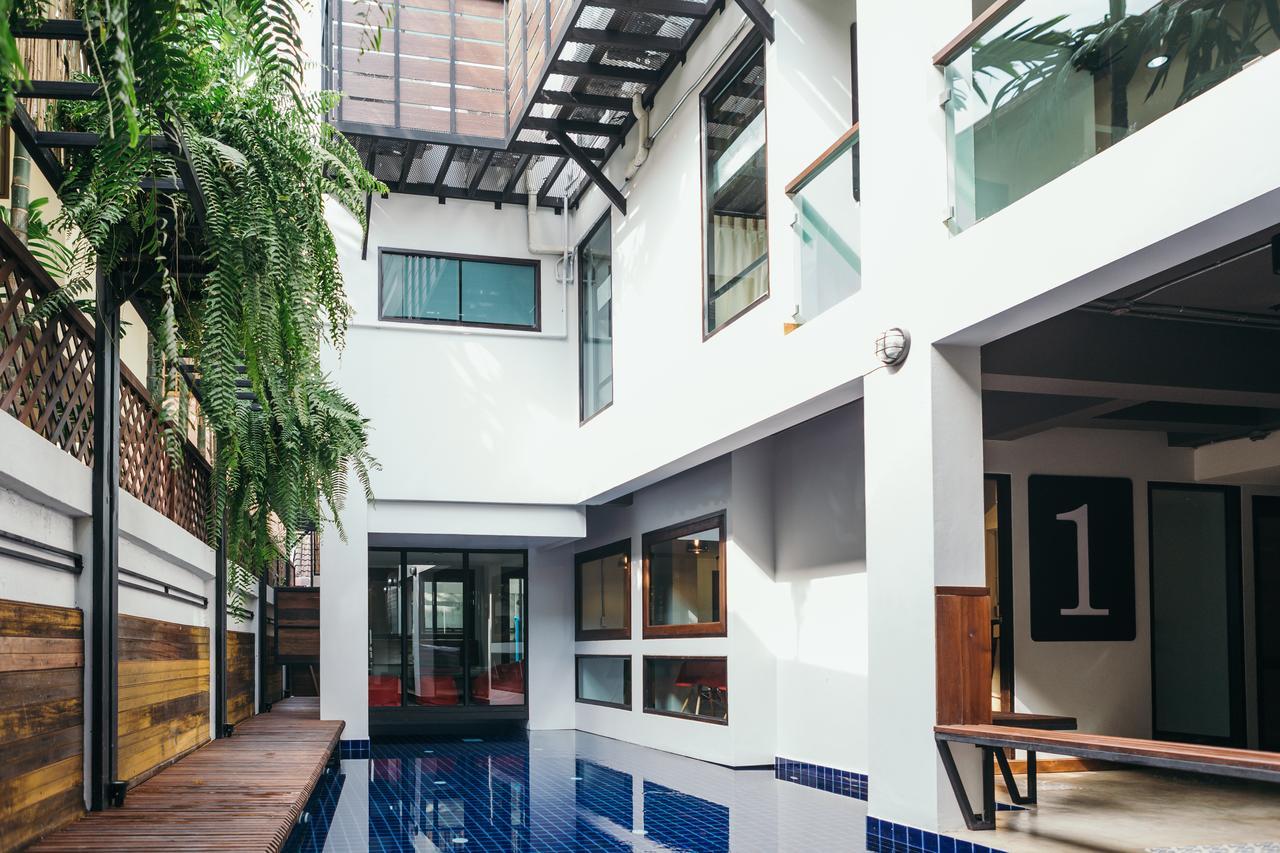 Hotel 33 Poshtel (adults Only)