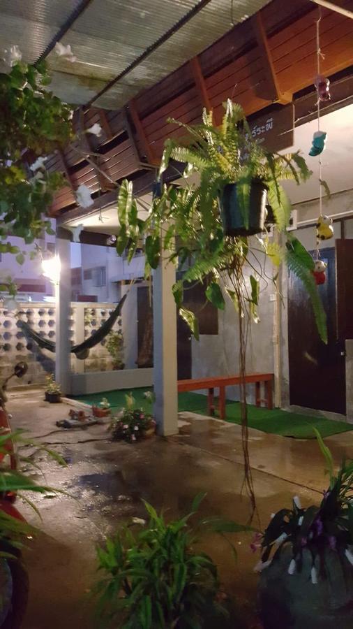 Baan Janrapee Homestay *