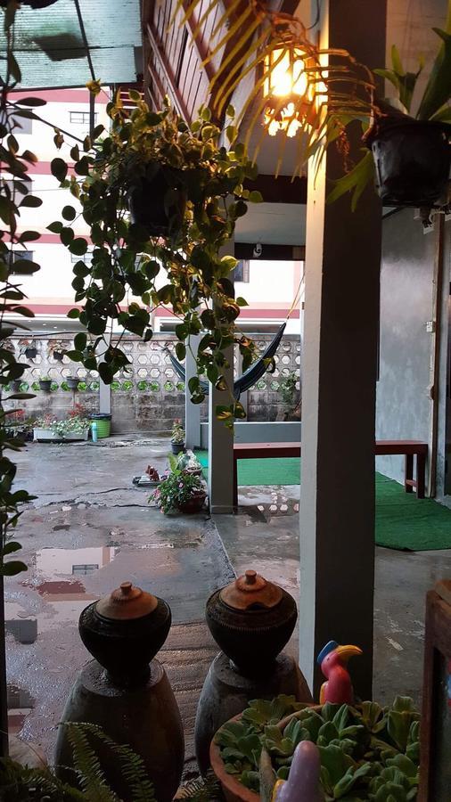 Baan Janrapee *