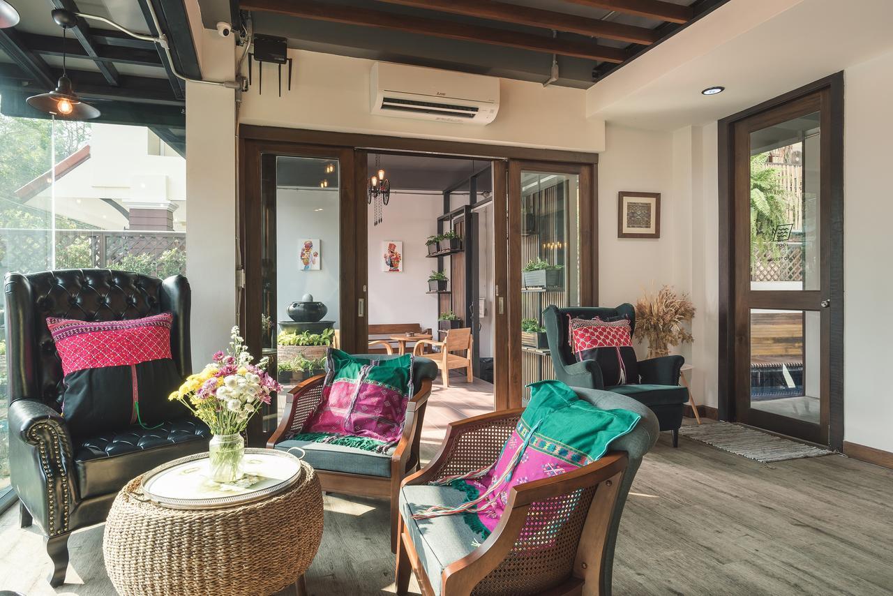 Hotel 33 Poshtel (adults Only)