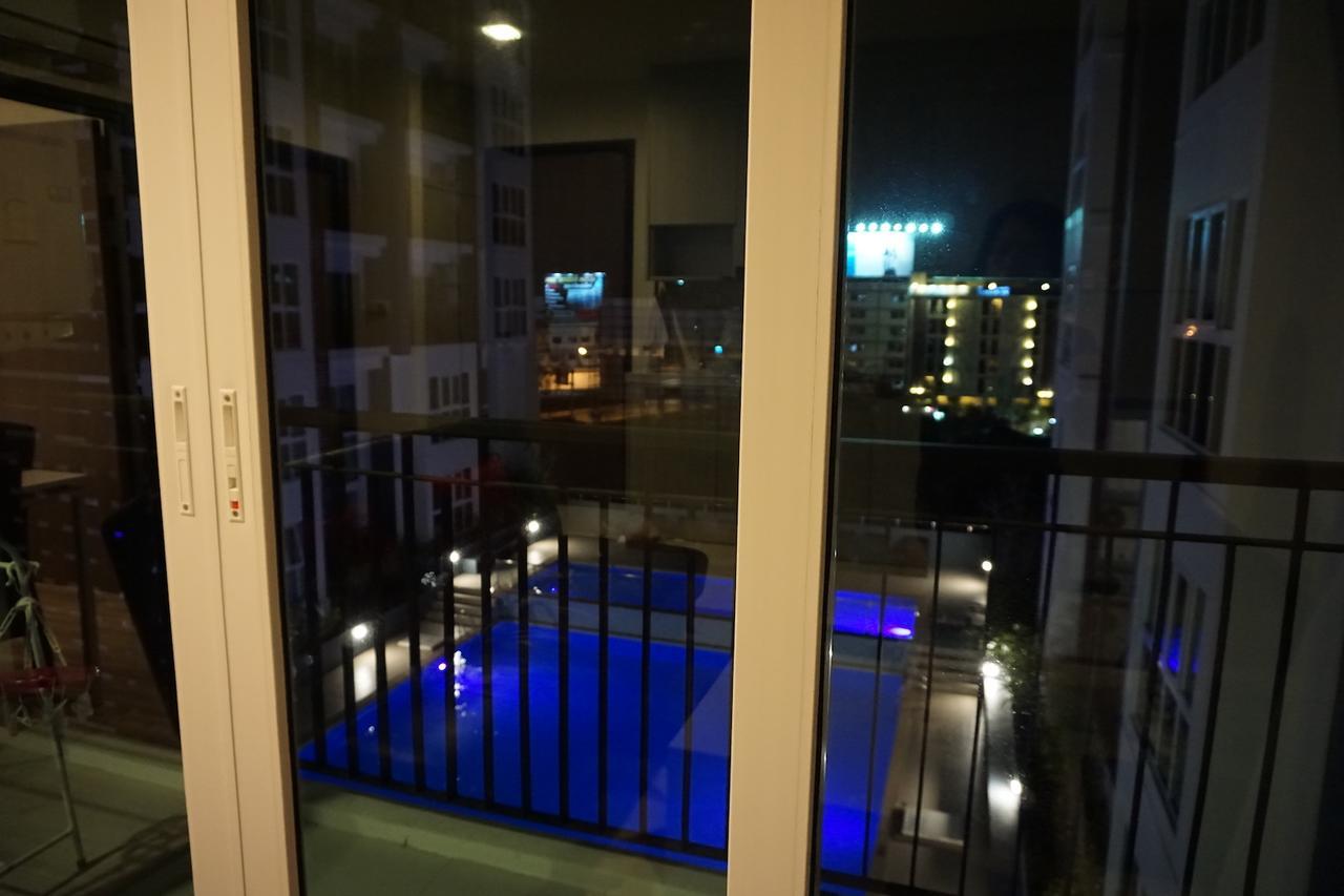 Pool View The Prio Apartment