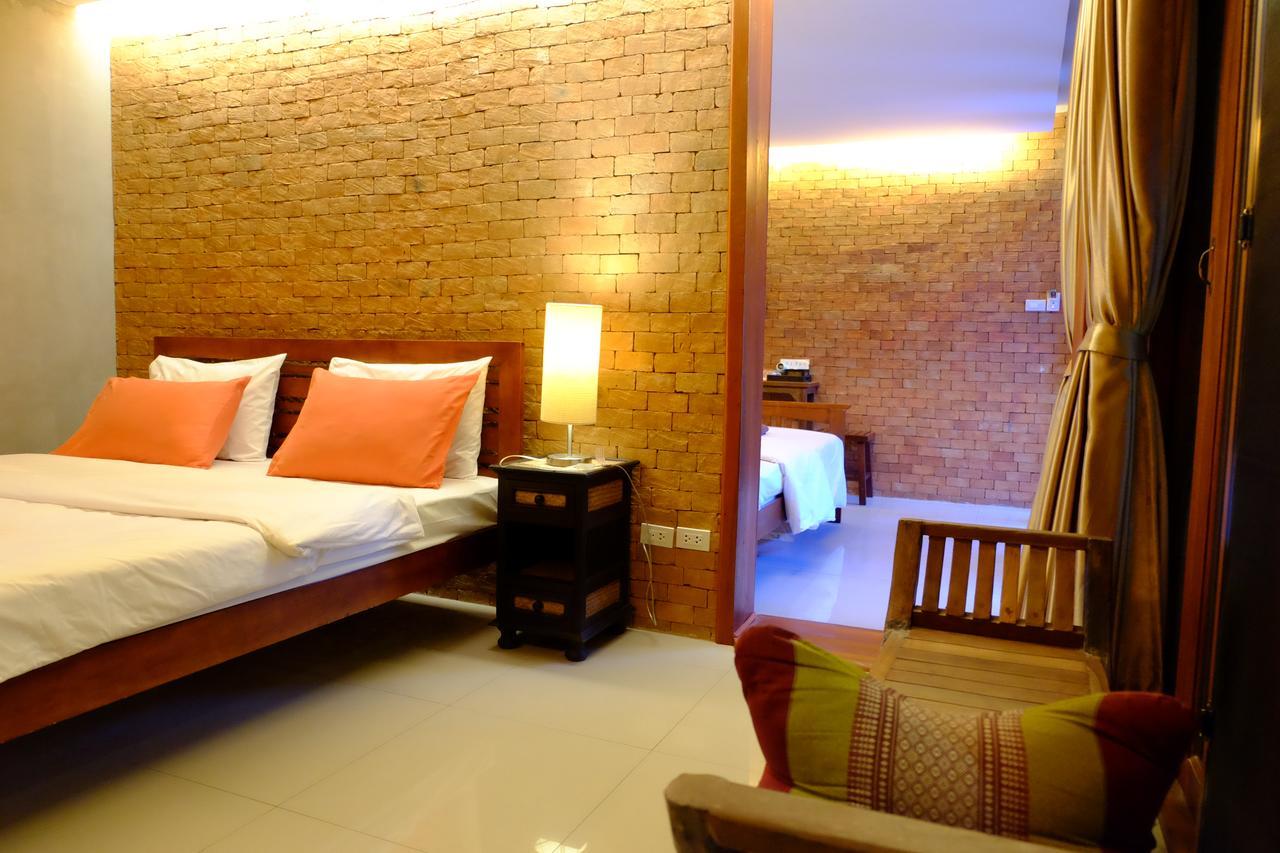 Guest house The White Elephant Chiang Mai