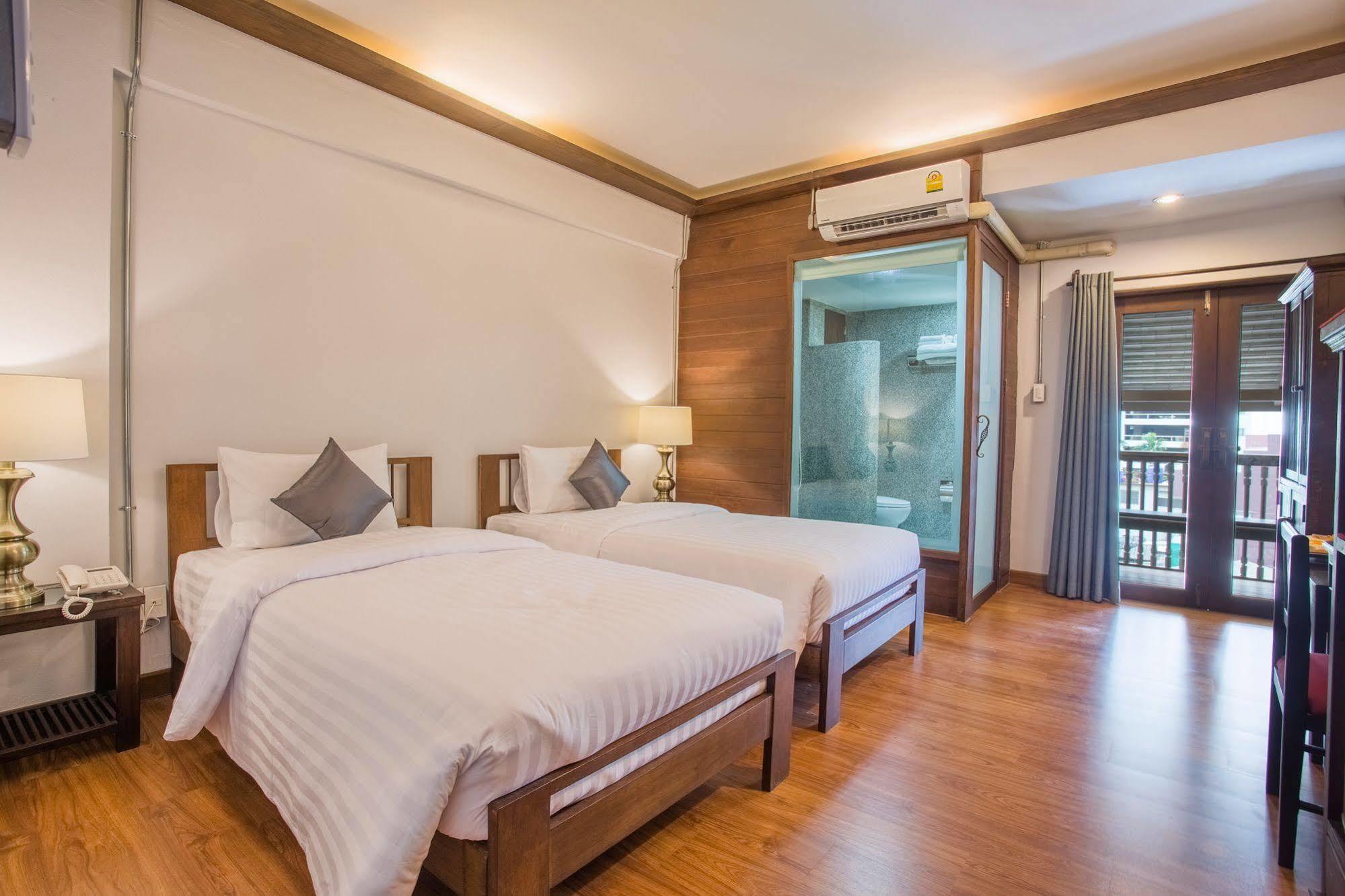Night Bazaar Hotel Chiang Mai