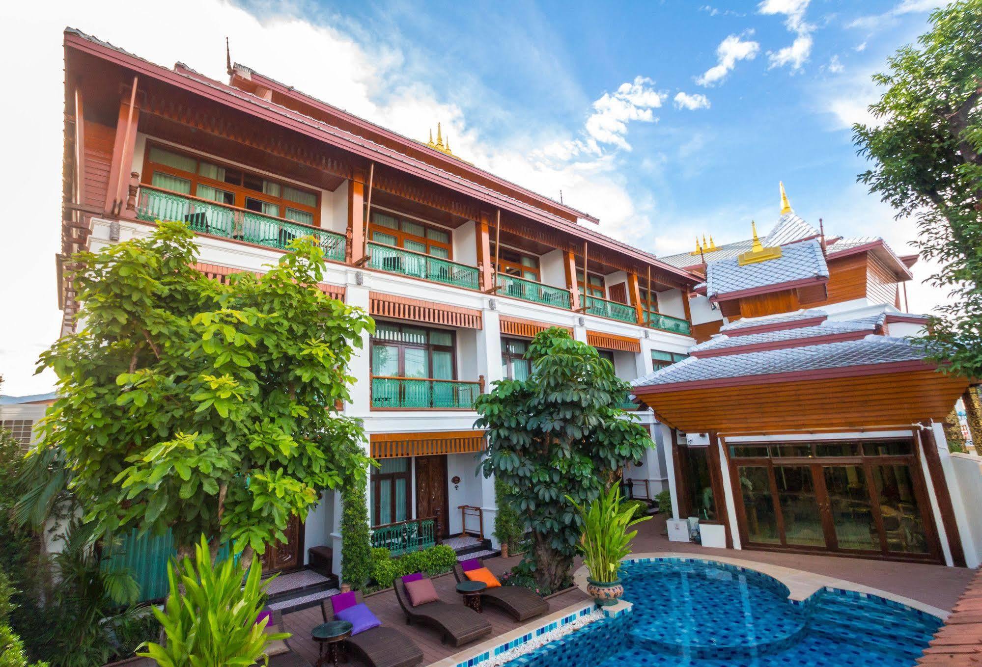 Hotel Sirilanna 4*