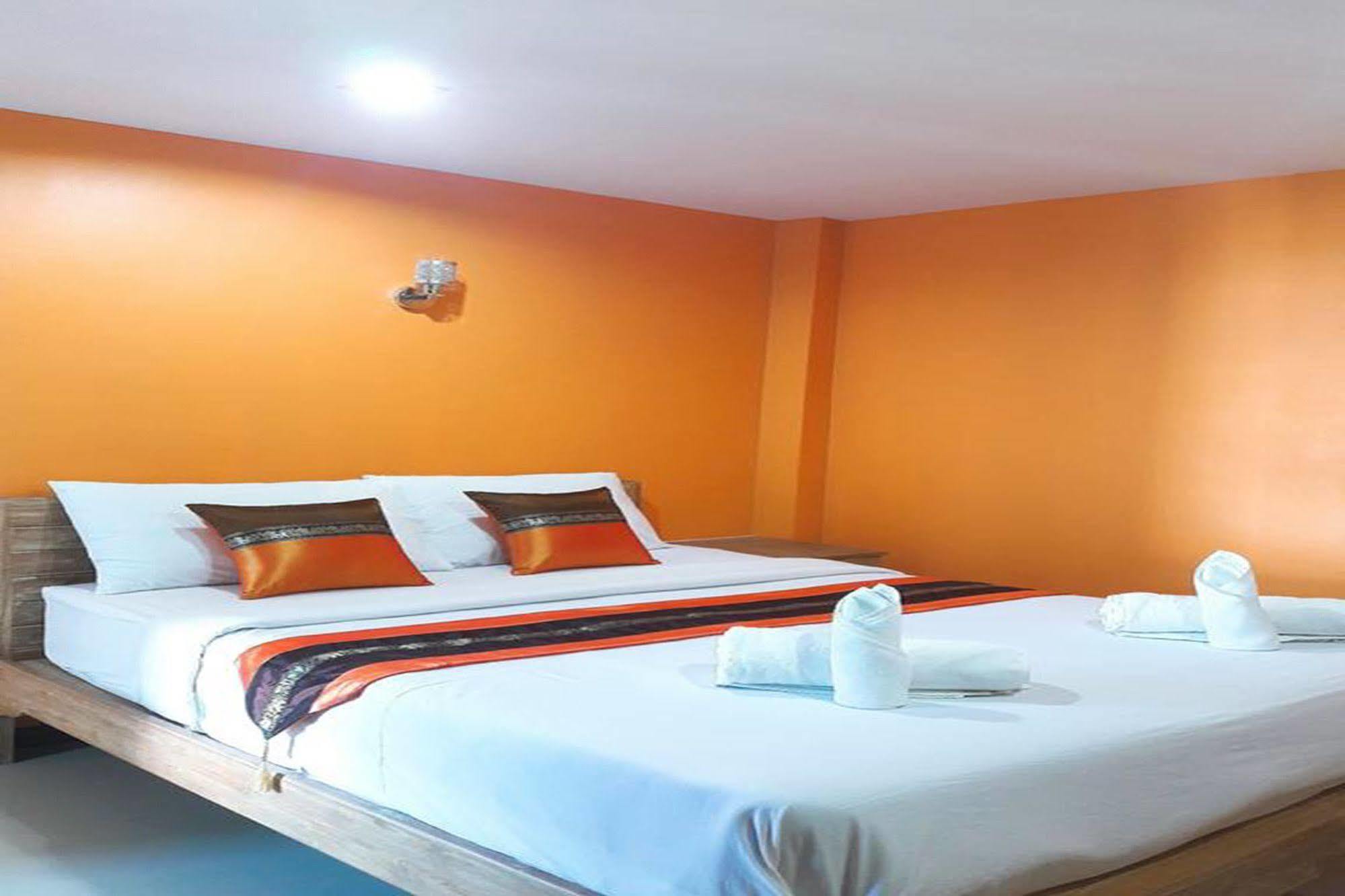 Chinda Boutique Hotel 2*