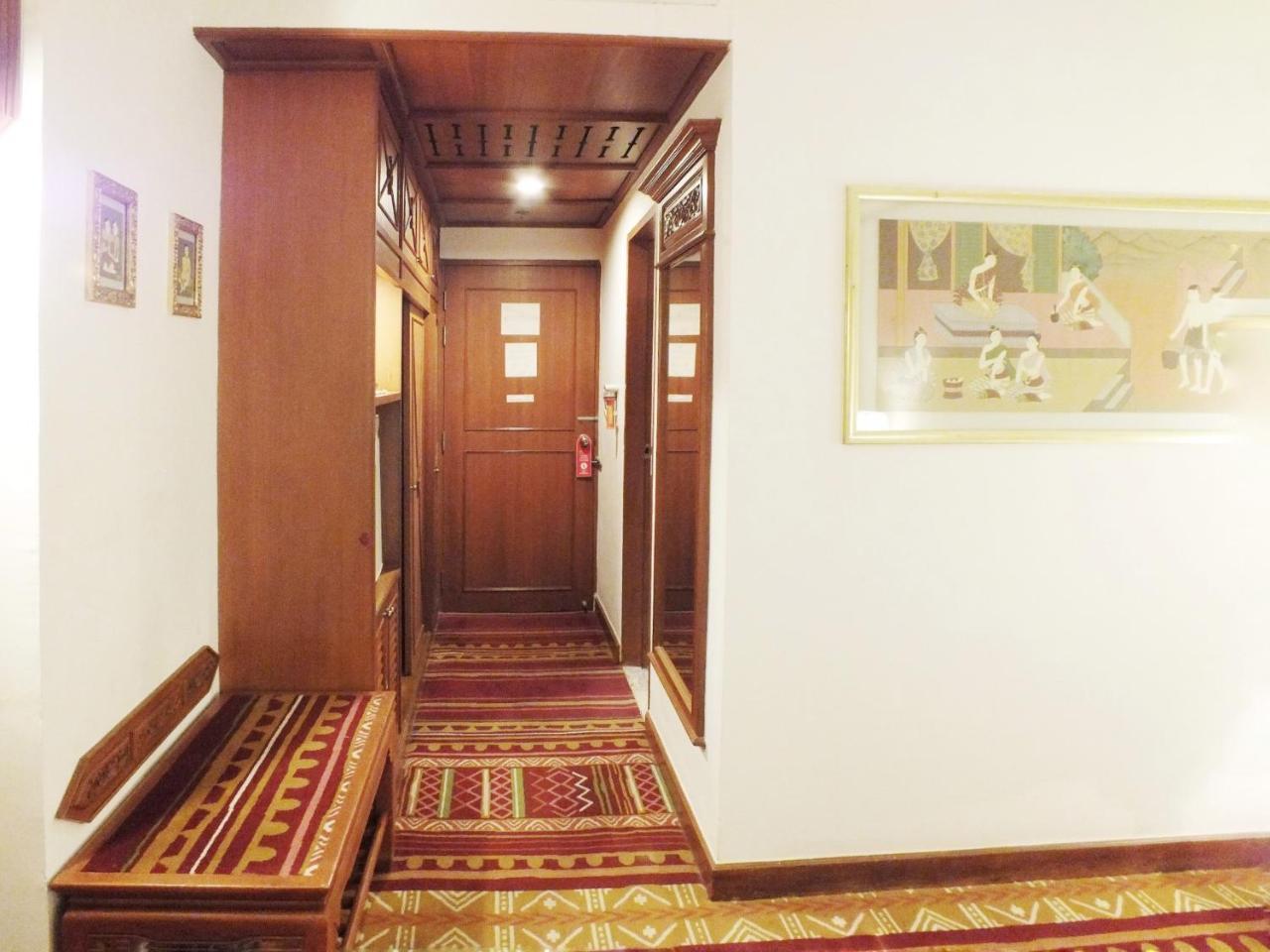 The Park Hotel, 3*